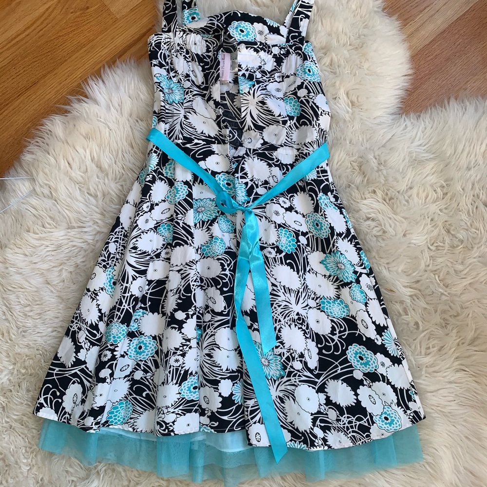 Flower Dress! - Picture 2 of 2
